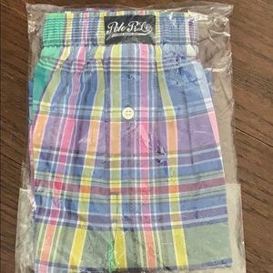 Woven boxer with embroidery